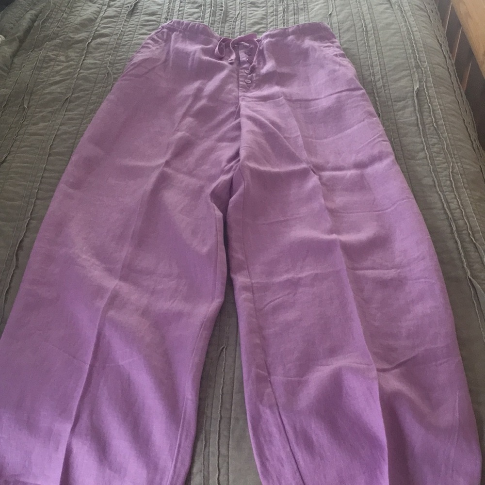 Woman’s Linen Pants